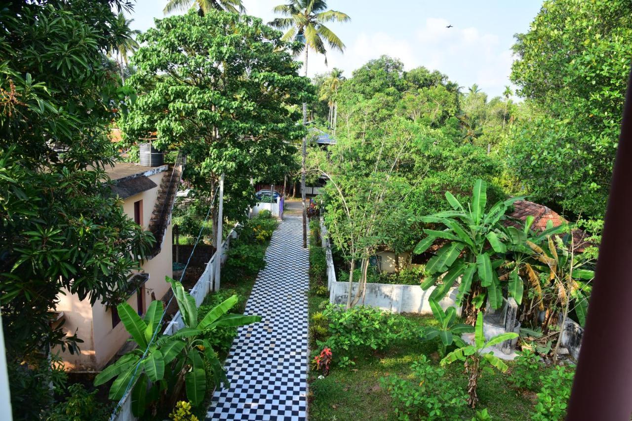 Devi Kripa Residency Apartment วาร์คาลา ภายนอก รูปภาพ