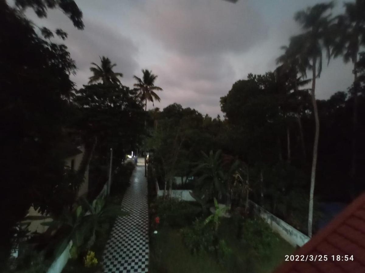 Devi Kripa Residency Apartment วาร์คาลา ภายนอก รูปภาพ