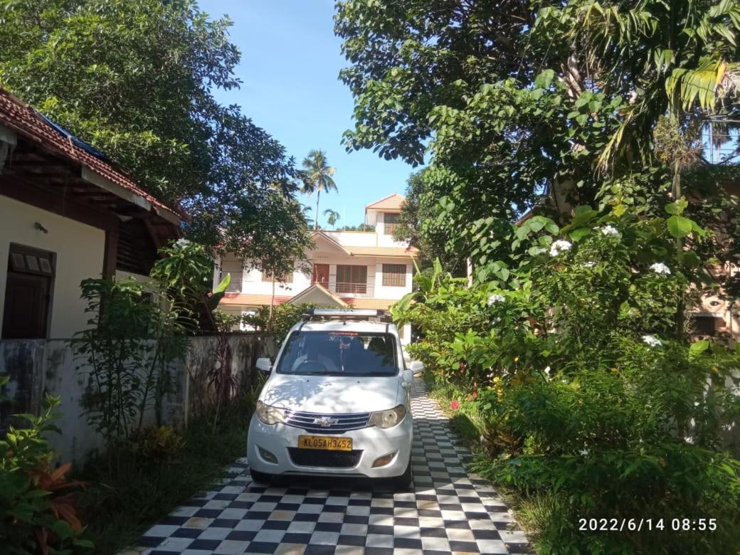 Devi Kripa Residency Apartment วาร์คาลา ภายนอก รูปภาพ