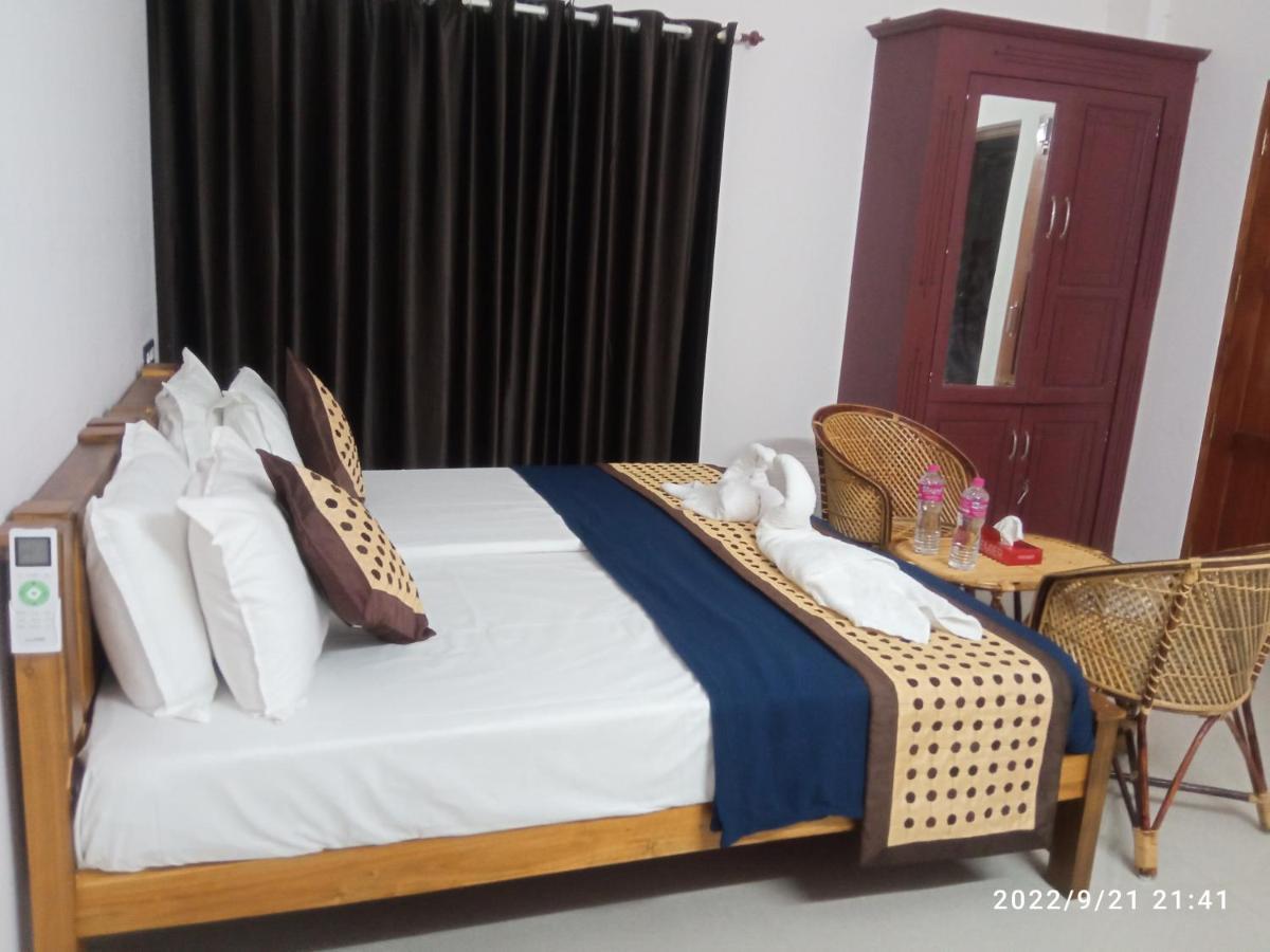 Devi Kripa Residency Apartment วาร์คาลา ภายนอก รูปภาพ
